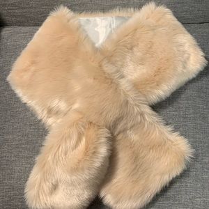 Kama Bridal Faux Fur Bridal shawl